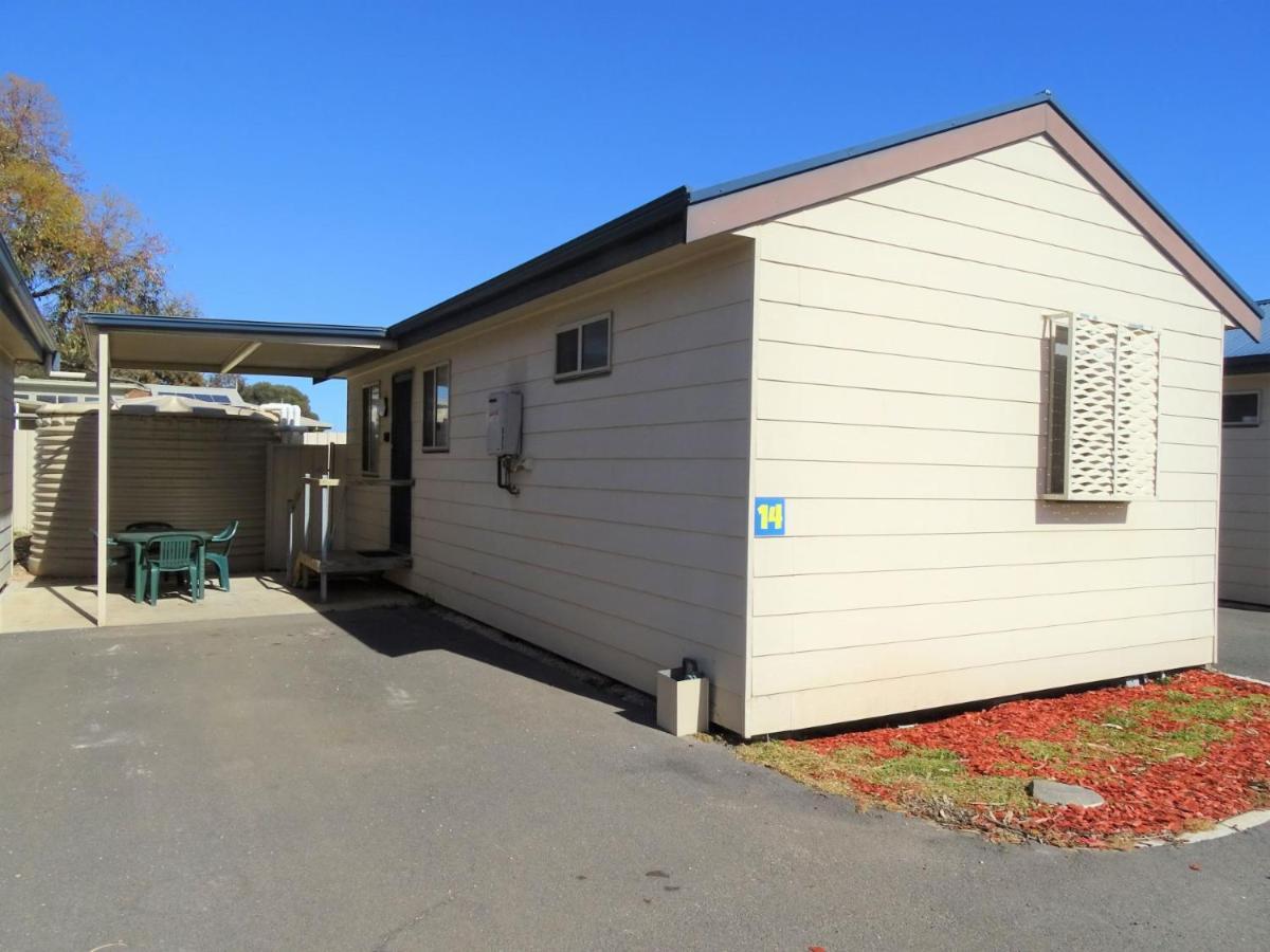 Moonta Bay Cabins Motel Port Moonta Esterno foto